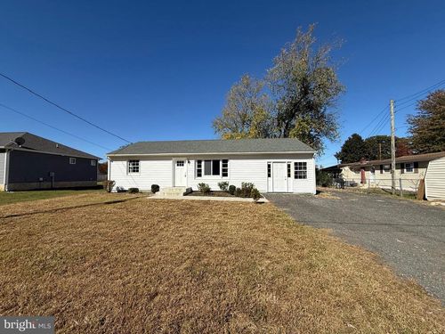 187 Brooks Dr, COLONIAL BEACH, VA, 22443-5049 | Card Image