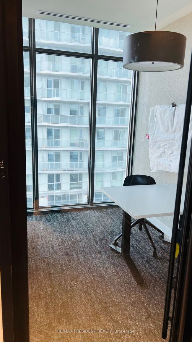 907 - 252 Church St, Condo with 2 bedrooms, 1 bathrooms and null parking in Toronto ON | Image 4
