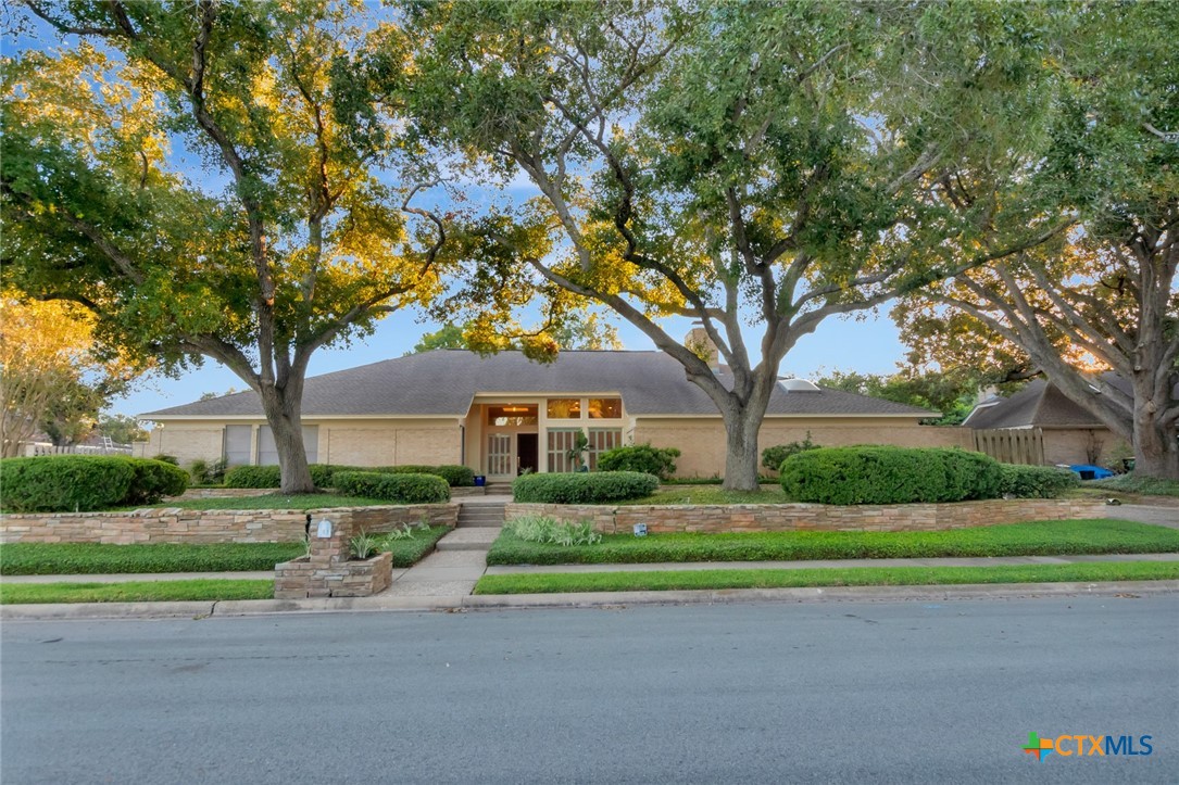 Woodmere Dr, Victoria, TX 77904