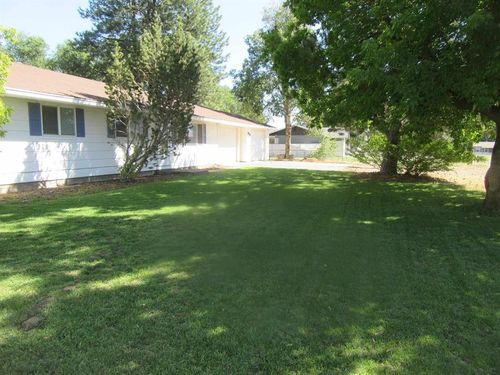 324 Sage St, Dorris, CA, 96023 | Card Image
