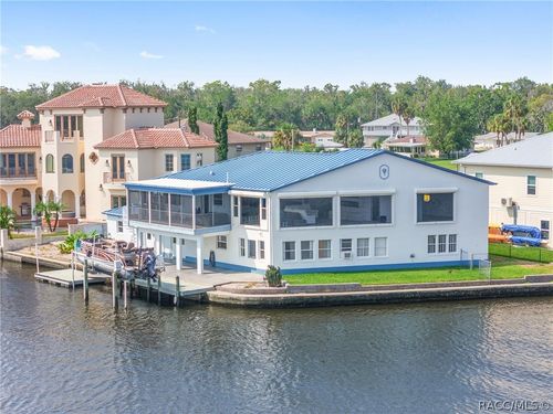 2243 N Kings Cove Pt, Crystal River, FL, 34429-5211 | Card Image
