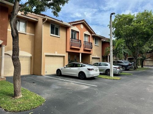 11-35 Se 3rd Ave, Hallandale Beach, FL, 33009-5504 | Card Image