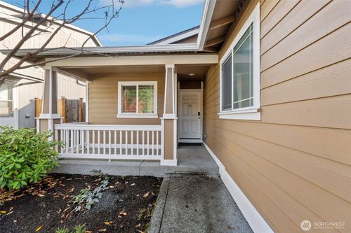 20105 94th Ave E, Graham, WA, 98338-8496 | Card Image