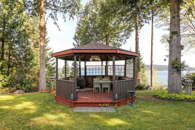 GREAT ENTERTAING GAZEBO WITH WOODSTOVE STAR GAZING NIGHTS | Image 40