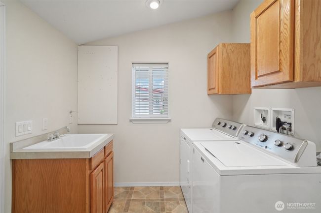 302 Oak St Sw, House other with 3 bedrooms, 2 bathrooms and 2 parking in Orting WA | Image 19
