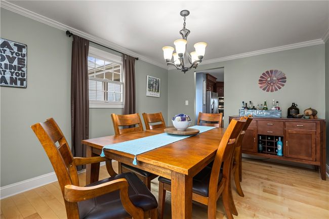 Spacious dining room for holiday entertaining | Image 11