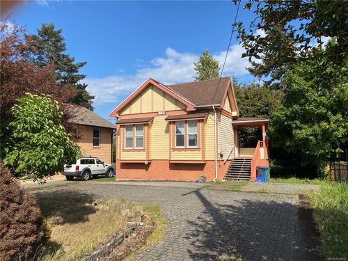 1729 Foul Bay Rd, Victoria, BC, V8R5A5 | Card Image