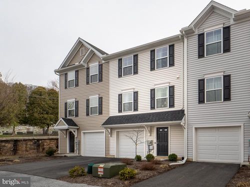 3 Hawley Ct, READING, PA, 19606-5000 | Card Image