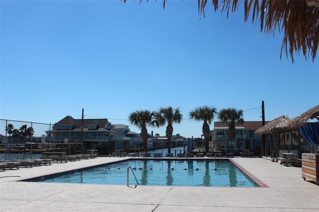 Community pool | Image 24