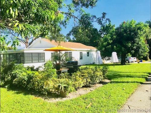 968 Allendale Rd, West Palm Beach, FL, 33405-1346 | Card Image