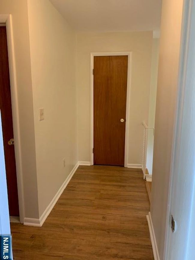 678 Broad St, Townhouse with 2 bedrooms, 3 bathrooms and null parking in Clifton NJ | Image 21