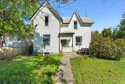 77 Lorne Ave, Home with 3 bedrooms, 2 bathrooms and 2 parking in Trenton ON | Image 1