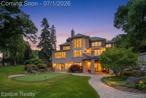 4312 Sashabaw Rd, Waterford Twp, MI, 48329-1956 | Card Image