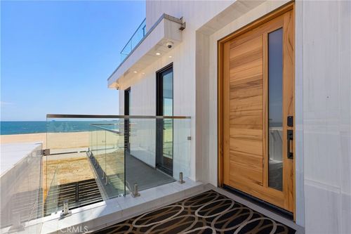 1724 Bluff Place, Long Beach, CA, 90802 | Card Image