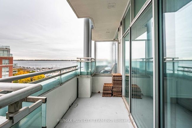 7 - 600 Queens Quay W, Condo with 3 bedrooms, 2 bathrooms and 1 parking in Toronto ON | Image 20