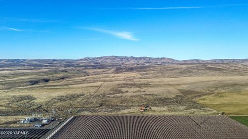 NKA State Route 24, Moxee, WA, 98936 | Card Image