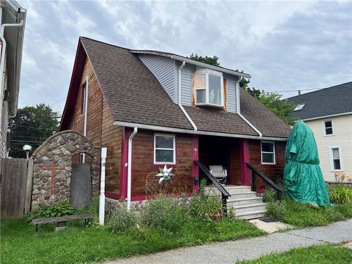 35 Braddock Street, Rochester, NY, 14612 | Card Image