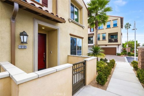 19109 Azul Ln, Huntington Beach, CA, 92648-2206 | Card Image
