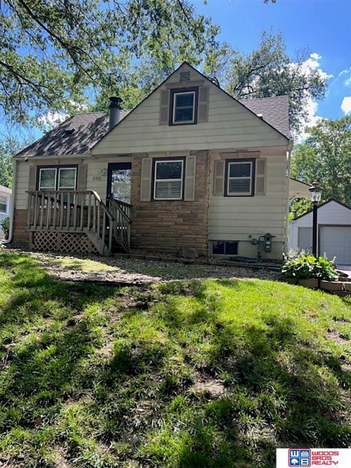 2311 S 37th Street, Lincoln, NE, 68506 | Card Image