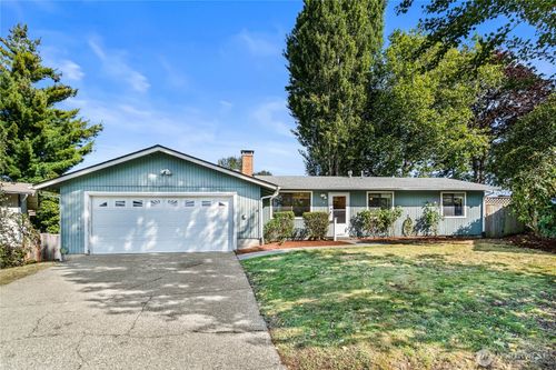 16424 126th Pl Se, Renton, WA, 98058-5552 | Card Image