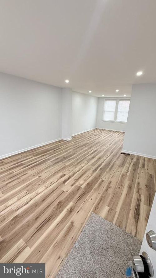 2705 Speakman Pl, WILMINGTON, DE, 19802-4441 | Card Image