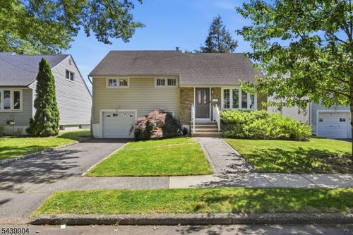 21 Morley Ln, Bloomfield, NJ, 07003-4319 | Card Image