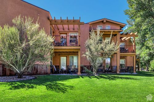 218-100 W 200 S, Moab, UT, 84532-2535 | Card Image