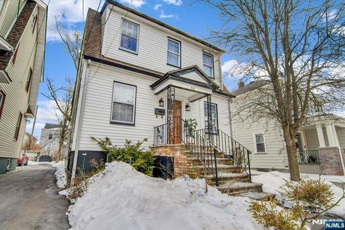 58 Essex Ave, Maplewood, NJ, 07040-1535 | Card Image