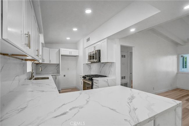 17919 Gard Ave, House other with 3 bedrooms, 2 bathrooms and 5 parking in Artesia CA | Image 8