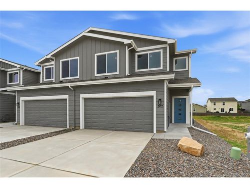 302 Bennett Ave, Bennett, CO, 80102-8468 | Card Image