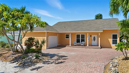 421 Connecticut St, FORT MYERS BEACH, FL, 33931-3708 | Card Image