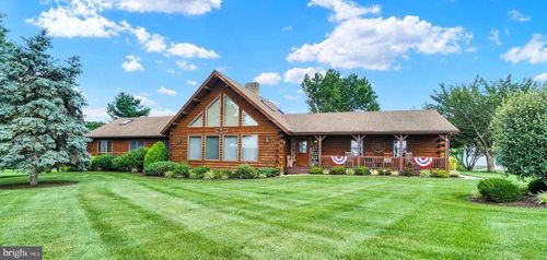 695 Freysville Rd, Hellam, PA, 17406 | Card Image