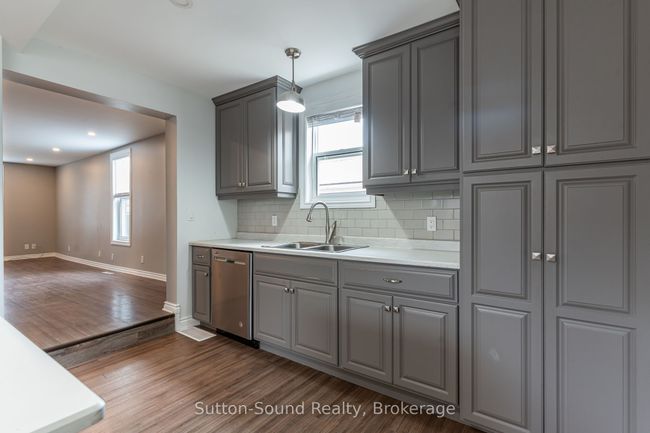 2348 5th Ave W, House other with 3 bedrooms, 2 bathrooms and 4 parking in Owen Sound ON | Image 6