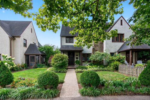 6617 Chestnut St, Cincinnati, OH, 45227-3604 | Card Image