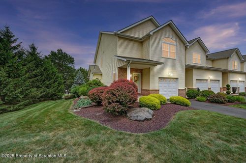 101 Sharon Dr, Pittston, PA, 18641-9522 | Card Image