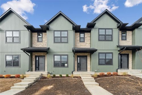 4711 Preston Ln, Iowa City, IA, 52246-2878 | Card Image