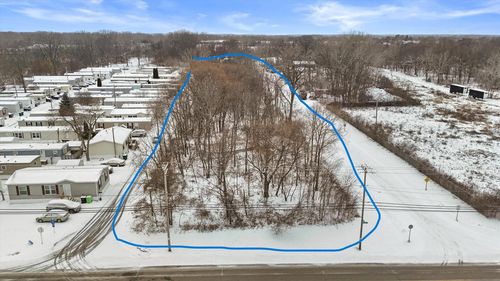 8465 S 5th Avenue, Oak Creek, WI, 53154 | Card Image