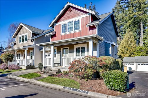 1368 Stonecress Ln Ne, Bainbridge Island, WA, 98110-2917 | Card Image