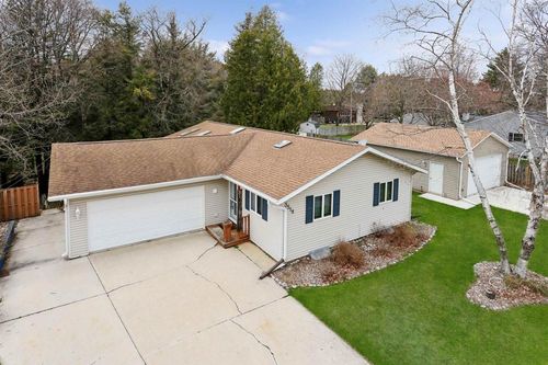 3518 Columbus Street, Two Rivers, WI, 54241 | Card Image