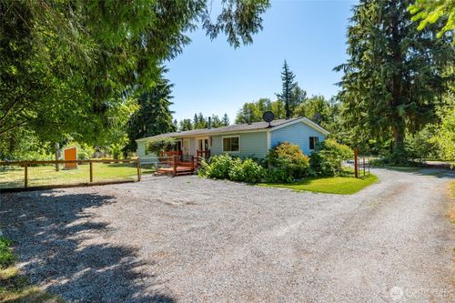 20758 Hartry Ln, Sedro Woolley, WA, 98284-8179 | Card Image