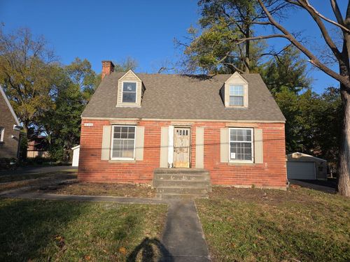 3S276 Gates Pl, Warrenville, IL, 60555-2905 | Card Image