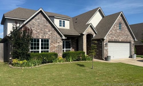 10917 S Sycamore St, Jenks, OK, 74037-2375 | Card Image