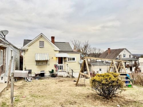 413 Motheral Ave, Monessen, PA, 15062-1545 | Card Image