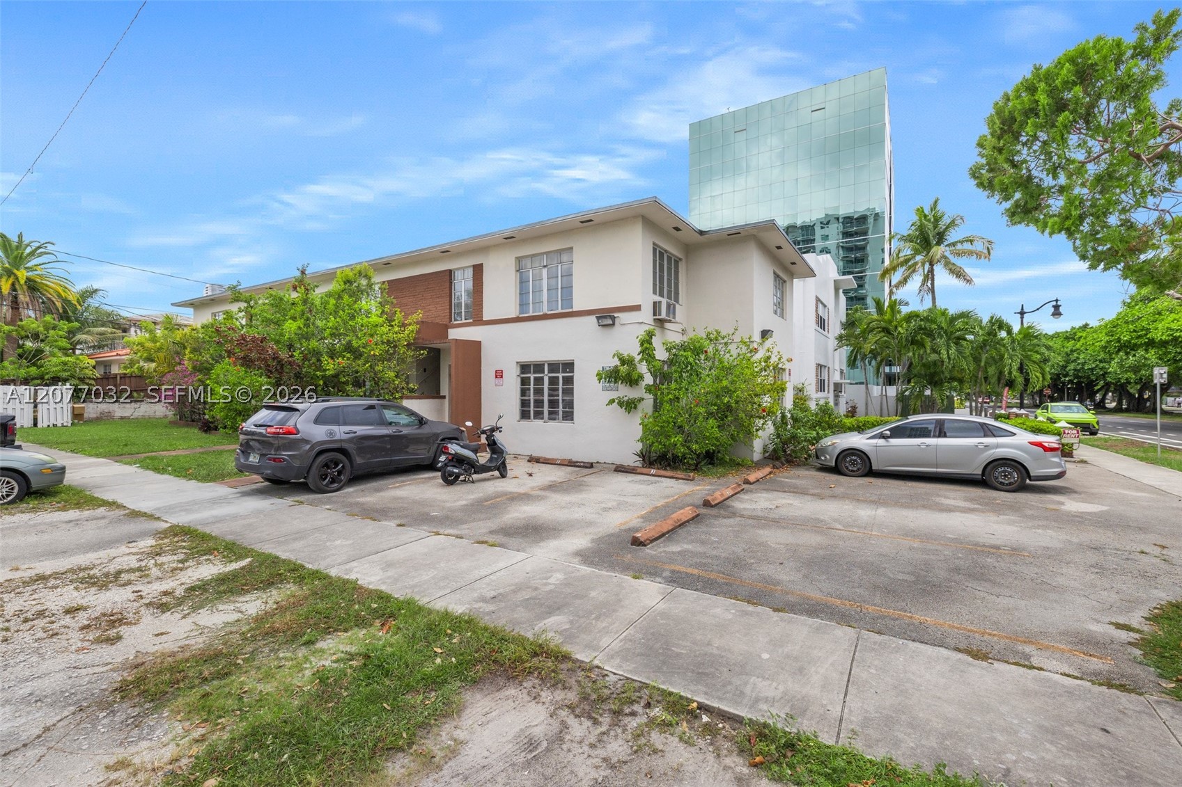 Land in Miami 3