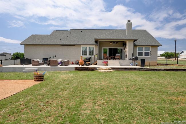 115 S Calvin Barrett, House other with 4 bedrooms, 3 bathrooms and null parking in Blanco TX | Image 24