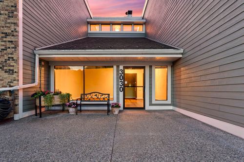 215-3030 Saint Albans Mill Rd, Minnetonka, MN, 55305-3993 | Card Image