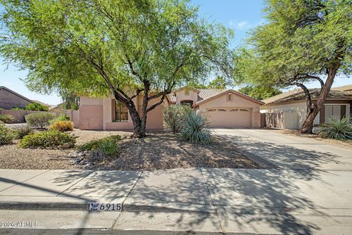 6915 W Briles Rd, Peoria, AZ, 85383-7017 | Card Image