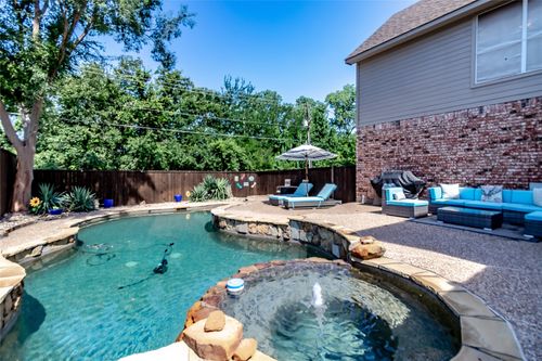1922 Hidden Trail Dr, Lewisville, TX, 75067-5539 | Card Image
