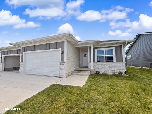 2939 Lake Hill Drive Drive, Des Moines, IA, 50320 | Card Image