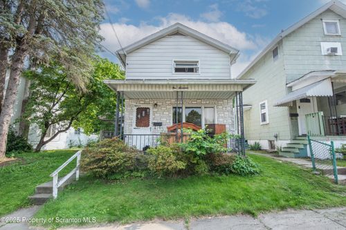 517 Emmett St, Scranton, PA, 18505-1016 | Card Image